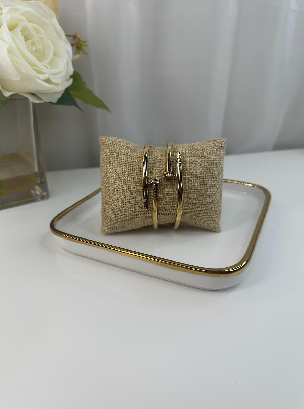 Pulsera de Clavo Oro