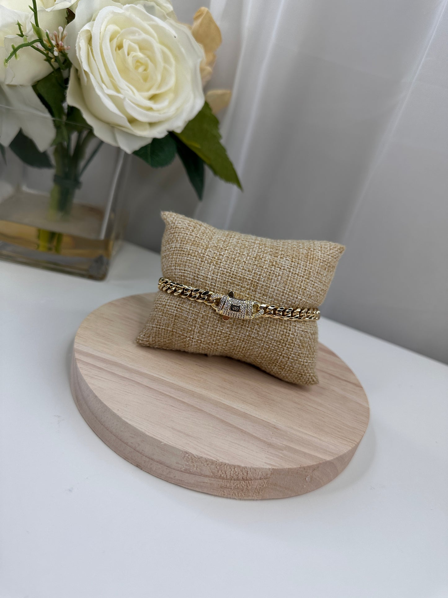 Choker Laila