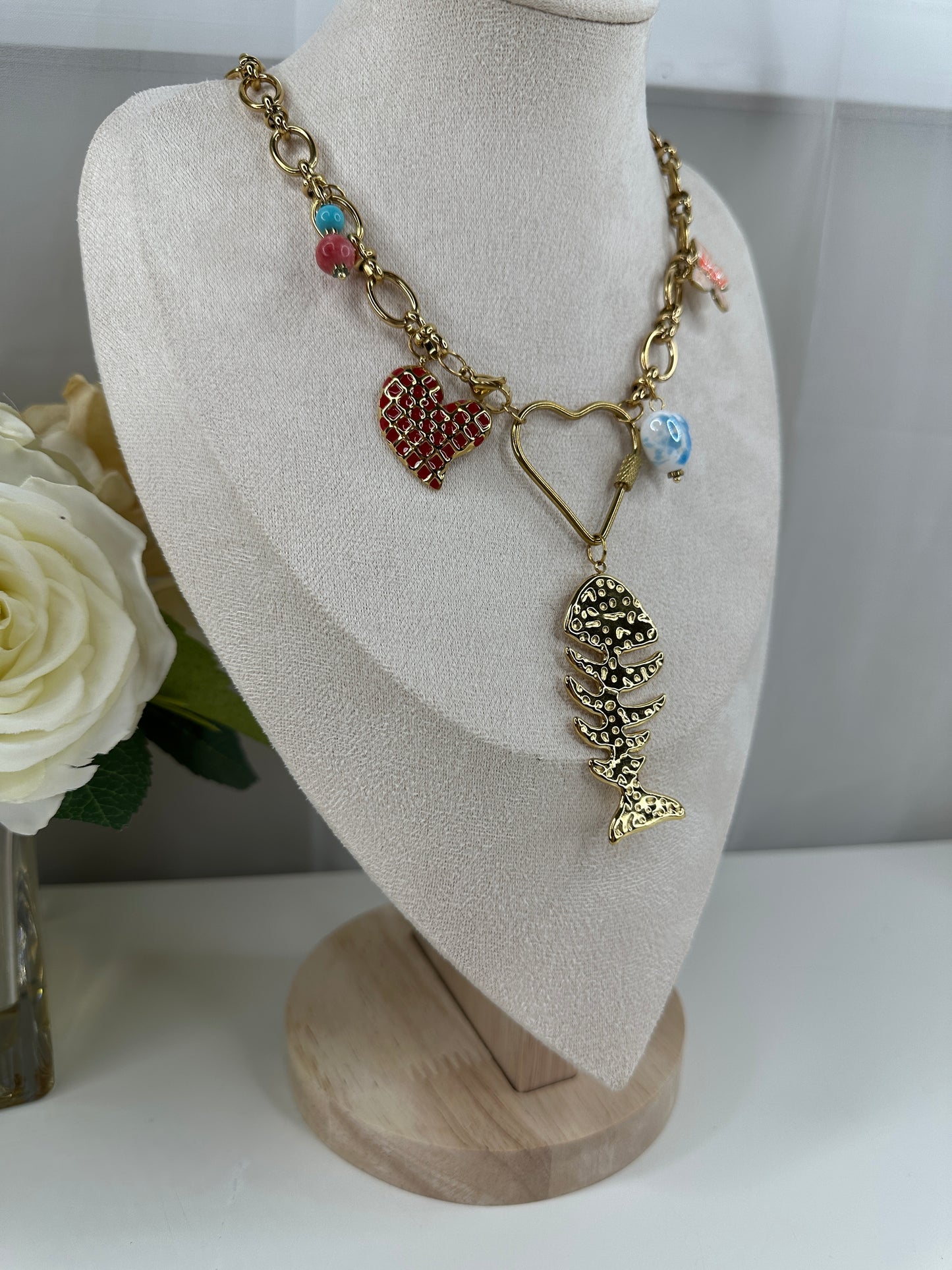 Leyra Necklace