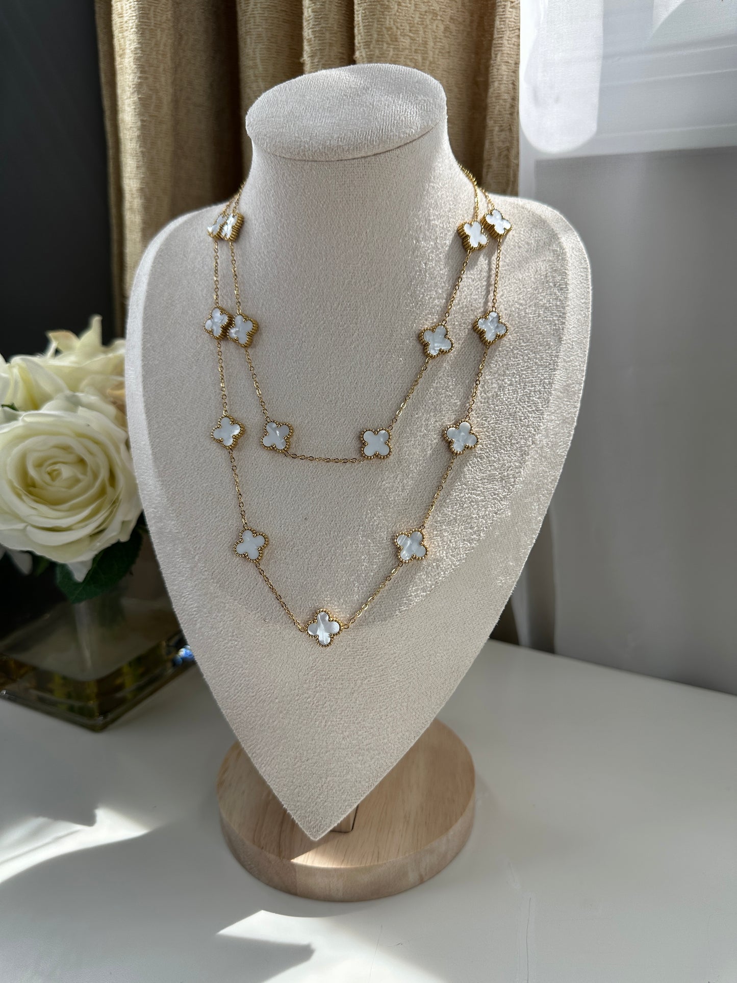 Jass Necklace Blanco