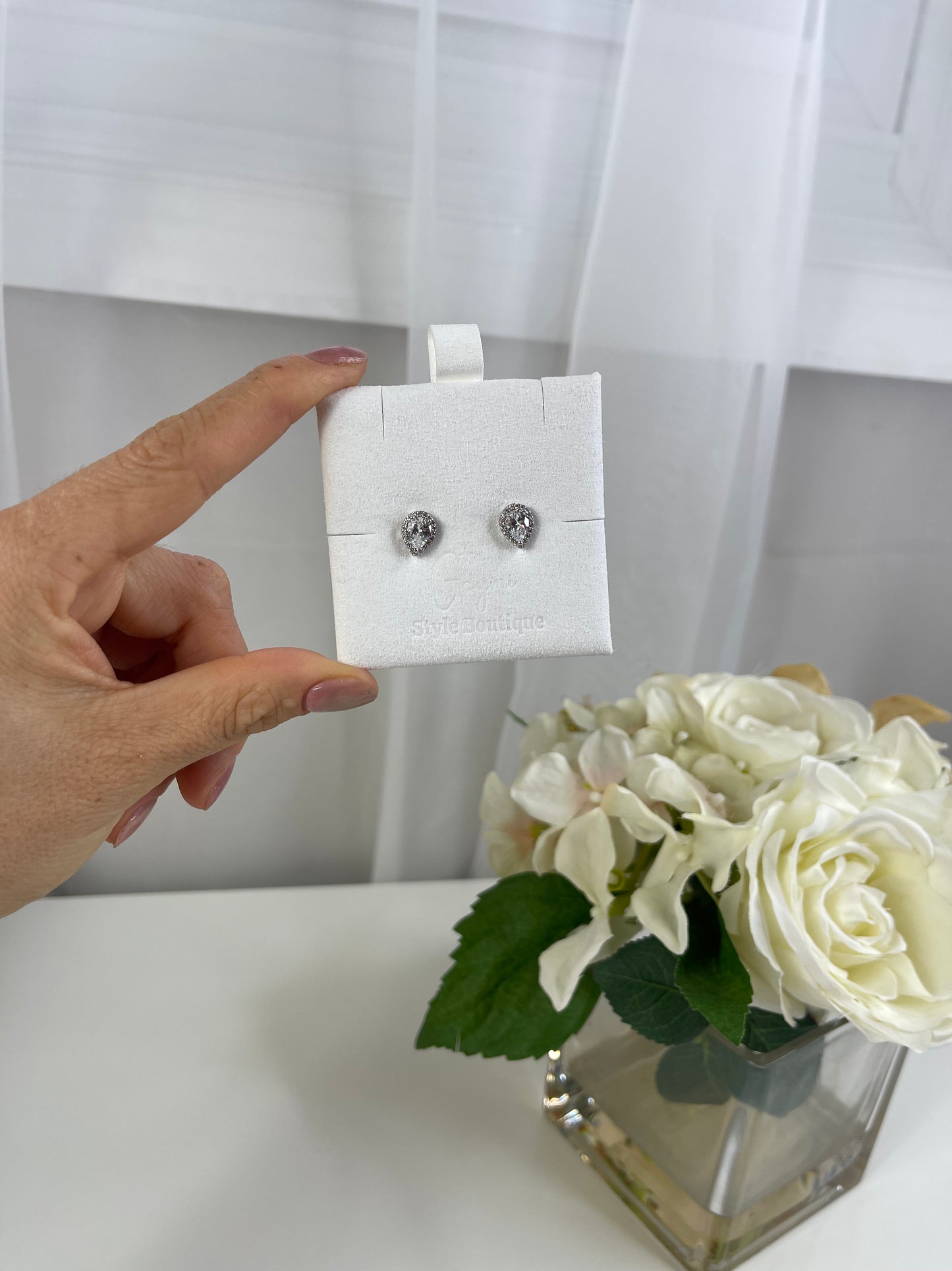 Jessi Earrings - Classic Teardrop