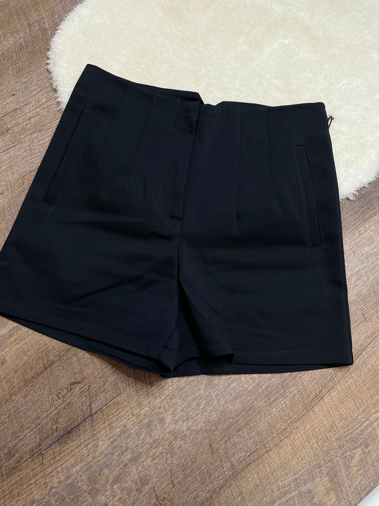 Short Marilu Negro