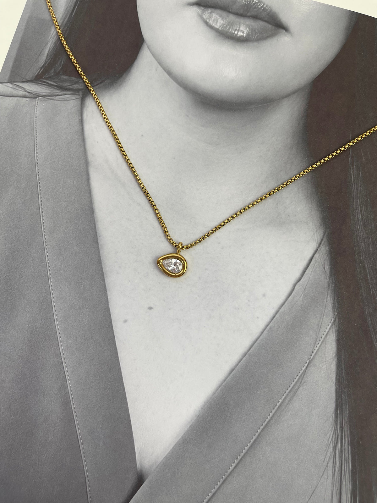 Collar Iris