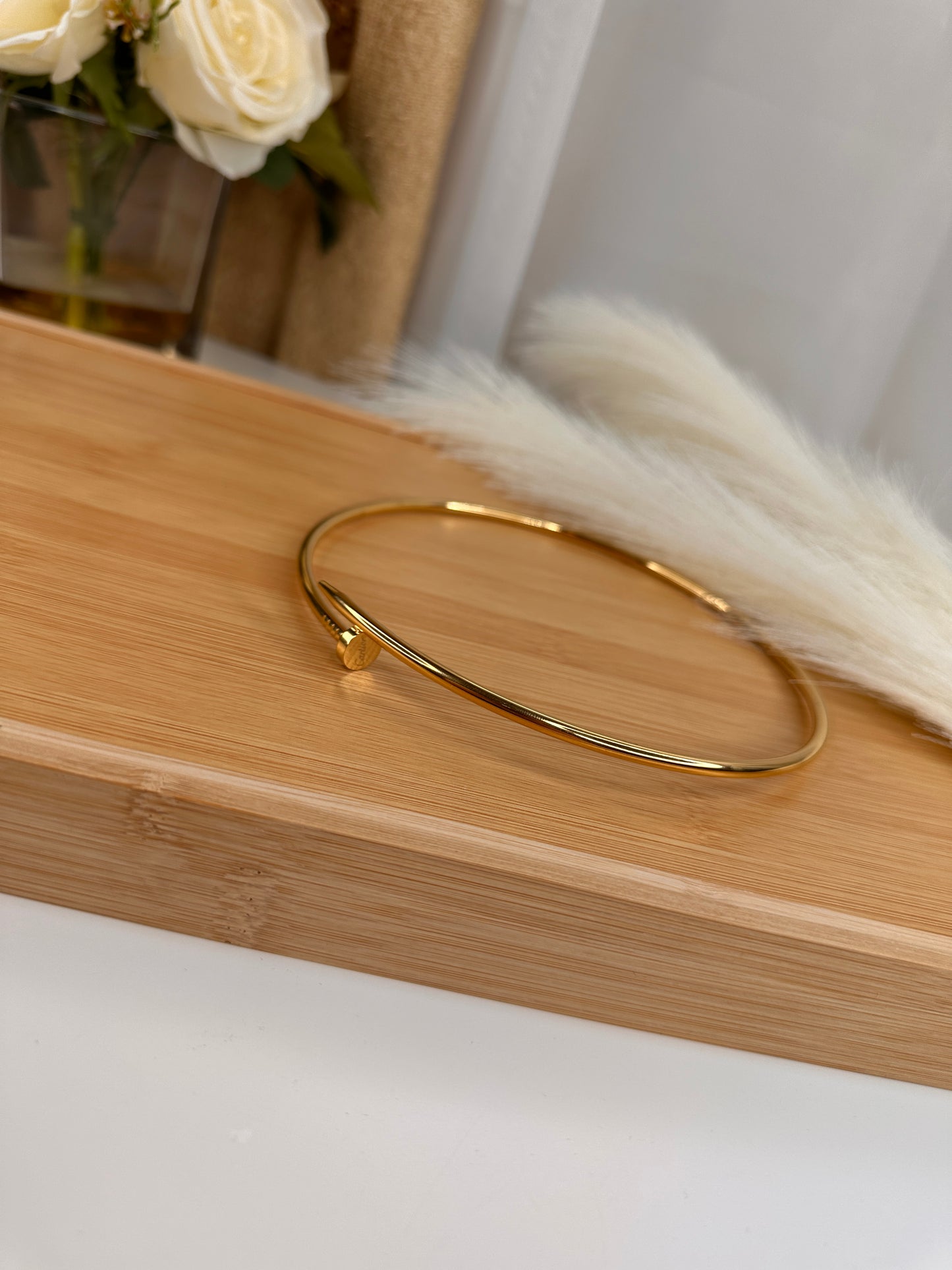 Gargantilla Cartier Color Oro