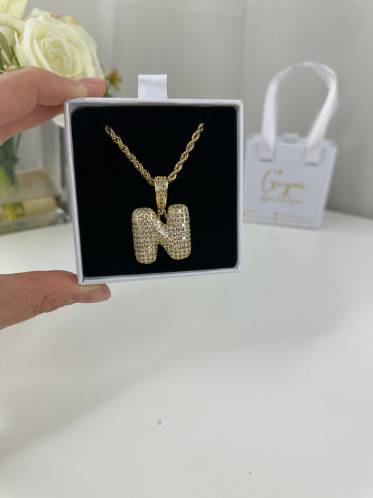 Cadena con Inicial N