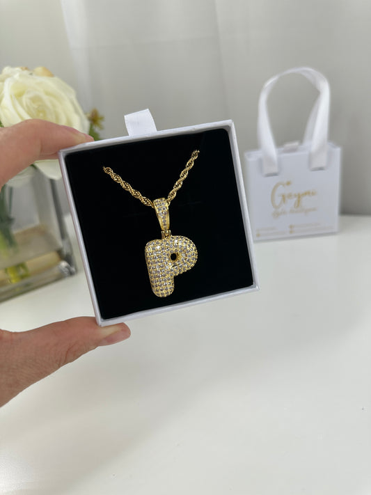 Cadena con Inicial P