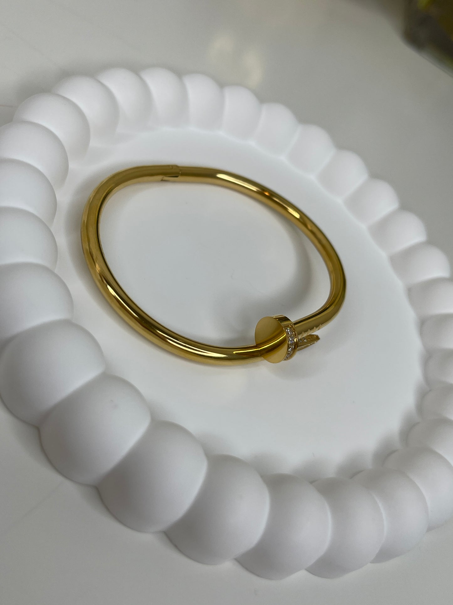 Pulsera de Clavo Oro