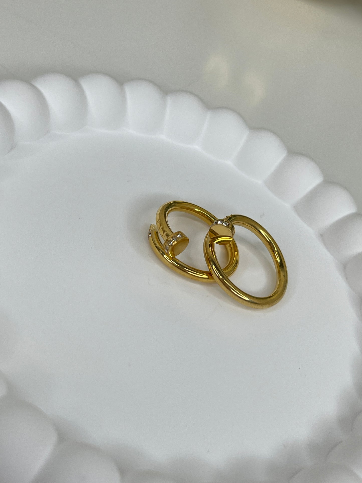 Anillo de Clavo Oro